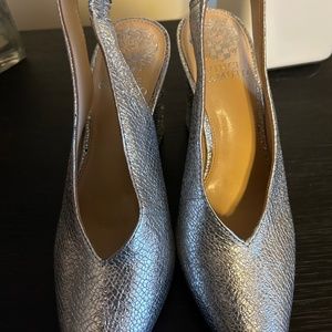 Beautiful silver square heel